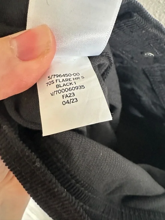 NWT Gap 70s Flare High-Rise Black Corduroy Pants 14 Short - Picture 12 of 15